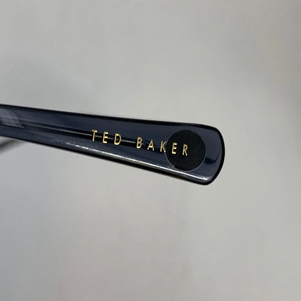 Ted Baker London Polarized Sunglasses Gray Square Frame‎ Eyewear